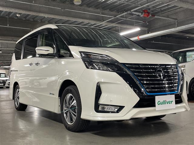 セレナ 1.2 e-POWER ハイウェイスターV 本革シート ワンオーナー