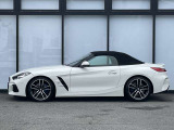 時を経ても深い魅力を放ち続けるBMW。より快適にお乗り頂くためにサポートプログラムをご用意しております。※認定中古車保証は登録日より最長4年間まで延長が可能です。