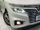 【LEDヘッドライト】悪天候や夜間走行時も良好な視界を確保し安心して運転できる高輝度LEDヘッドライトを装備!点灯速度が早く、消費電力も抑えられています。