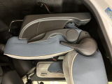 運転席シートリフターを装備しています★細かくドライビングポジションを設定できるので運転し易く、疲れにくいですね♪