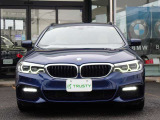 BMW在庫保有台数常時100台以上!ご来店の際はBMW本店(厚木市下荻野140-1)にご来店ください!弊社自慢の全天候型ショールーム!BMW在庫保有台数常時100台以上ございます!