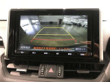 バックガイドモニターで、後方を確認しながら安心して駐車することができます。運転初心者も熟練者も必須の機能ですよ!