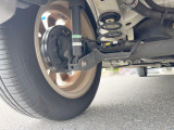 お車を安心してお乗りいただく為には、足回りの定期点検が欠かせません。サービスサポート(有償保証)では無料点検もご提供しており、安心のカーライフをお過ごしいただけるサポート体制が整っています。
