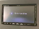 【ナビゲーション】使いやすいナビで目的地までしっかり案内してくれます。各種オーディオ再生機能も充実しており、お車の運転がさらに楽しくなります!!
