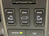 運転席天井部のサテライトスイッチです。