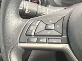 【ハンドルスイッチ】ハンドルから手を離すことなく、オーディオやメーター内モニターの操作ができるステアリングスイッチ付★