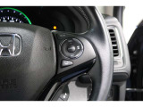 Hondaセンシングの機能のひとつ、アダプティブクルーズコントロール付!アクセルから足を離しても設定したスピードと前車との車間を保ち走行してくれます!車線維持もアシスト☆高速道路で疲労軽減ですね☆