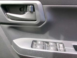 運転席側のパワーウィンドウスイッチです!