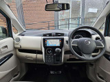 運転席周りの視界もよくハンドルも軽い取り回しなのですごく運転がしやすい車です。