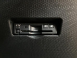 ETCを装備しています☆有料道路の料金所をノンストップで通過できてとても便利です☆高速道路のETC割引なども使えるのであるに越したことはない機能です!