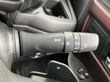 視認性の高いメーター類で、運転に必要な情報をしっかり確認できます。運転状態を常に把握し、安全運転をサポートします。