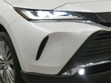 LEDヘッドライトです。デザイン性がよくとても明るいので、夜間の走行や悪天候でも安心です。しかも長寿命!