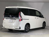 セレナ 2.0 ハイウェイスターV 