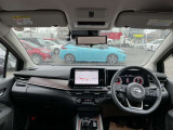 【日産中古車ワイド保証 1年/走行無制限】付帯いたします。 駆動系・電装系パーツなど全パーツ(消耗品・油脂類を除く)に適応されます。☆全国2,300以上の日産サービス工場がサポートいたします。