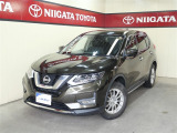 日産エクストレイル20Xです。カラーはグリーン系の色です。