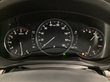 視界の整理やメーター周りの情報配置もシンプルで、運転中に余計なストレスを感じにくい点は大人向けの装飾と言えます♪