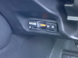 ETC2.0を搭載し、高速道路の料金決済をスムーズに行えるだけでなく、道路情報を活用した高度な運転支援サービスにも対応しています。