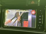 停車中には、番組や映像コンテンツをお楽しみいただけます。長距離移動のお供に最適です。家族や友人と共に楽しい時間を過ごせます。