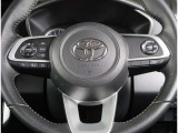 【ステリングスイッチ】運転しながら各種操作が可能な画期的な装備!とっても便利ですよ。