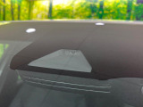 【トヨタセーフティセンス】走行中に前方の車両等を認識し、衝突しそうな時は警報とブレーキで衝突回避と被害軽減をアシスト。より安全にドライブをお楽しみいただけます。