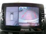 アラウンドビューモニター!空から見下ろしているかのような映像を映し出します。駐車時には安心ですよね♪