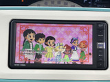 停車中には、地デジTVをお楽しみいただけます。休憩時間や待ち時間に、番組を視聴してリラックスした時間を過ごせます。