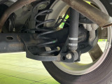 お車を安心してお乗りいただく為には、足回りの定期点検が欠かせません。サービスサポート(有償保証)では無料点検もご提供しており、安心のカーライフをお過ごしいただけるサポート体制が整っています。
