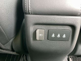 後部座席用電源があります。