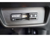 ETC2.0の車載機搭載です!!ETCカードを挿入すれば料金所はノンストップで通過できます。ETC限定の割引や、高速道路の情報提供サービスを利用できます♪