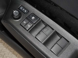 電動格納式ドアミラー・パワーウインドウを装備しています。