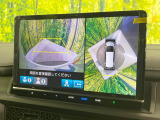 【マルチビューカメラシステム】専用のカメラにより、上から見下ろしたような視点で360度クルマの周囲を確認することができます☆死角部分も確認しやすく、狭い場所での切り返しや駐車もスムーズに行えます。