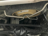 万が一にも対応できるスペアタイヤは車体下に格納☆