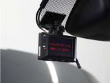 ◆ドライブレコーダー◆映像・音声などを記録する自動車用の装置です。 もしもの事故の際の記録はもちろん、旅行の際の思い出としてドライブの映像を楽しむことができます。