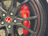 【ブレンボ製キャリパー】ハイパワー車両には強力なブレーキが必須!世界のスーパーカーにも採用されるイタリアの高級メーカー「ブレンボ」を装着!色鮮やかなキャリパーがスポーティな印象を引き立てます♪
