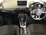 現在のMAZDA車はインパネ配置が視線の動きが少なくなるように設計レイアウトされています☆ひとつひとつの部品からMAZDAの安全に対するこだわりを感じる事が出来ます☆