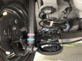 お車を安心してお乗りいただく為には、足回りの定期点検が欠かせません。サービスサポート(有償保証)では無料点検もご提供しており、安心のカーライフをお過ごしいただけるサポート体制が整っています。
