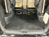 乗車人数や荷物の量、車内での過ごし方に合わせて、シートのレイアウトを変更できます。