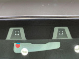 【スズキ セーフティサポート】走行中に前方の車両等を認識し、衝突しそうな時は警報とブレーキで衝突回避と被害軽減をアシスト。より安全にドライブをお楽しみいただけます。