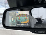 ルームミラーに全方位カメラ画像映ります。