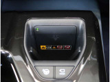 【アドバンストパーク】スイッチを押すだけで駐車操作を支援してくれるアドバンスパーク。