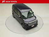 両側パワースライドドア付きだから、狭い駐車スペースなどでの乗り降りラクラク♪小さなお子さまのいるご家庭には嬉しい装備です。