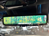【デジタルインナーミラー】後席の大きな荷物や同乗者で後方が確認しづらい時でも安心!カメラが撮影した車両後方の映像をルームミラー内に表示。クリアな視界で状況の確認が可能です!