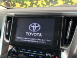 【純正ナビ】人気の純正ナビを装備しております。ナビの使いやすさはもちろん、オーディオ機能も充実!キャンプや旅行はもちろん、通勤や買い物など普段のドライブも楽しくなるはず♪