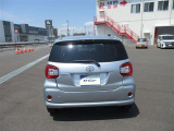 バックカメラが付いているので後方確認が非常にしやすいです。今や運転初心者も熟練者も必須装備!ついていて損はないですね♪