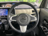 【純正革巻きステアリング】上質な革を使用することで、手にしっかり馴染みとても運転しやすいハンドルです♪