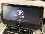【12.3インチワイドナビ】高級感とインパクトのある大型ワイドナビを装備。各種オーディオ操作はもちろん、横長ワイド画面でのマップ2分割表示など、利便性も高いナビです♪