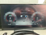 メーター内のディスプレイには運転をサポートするさまざまな情報を表示。