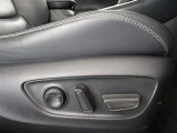 パワーシート搭載。微妙な調整が手軽にでき、ピッタリのポジションで運転することが可能です。