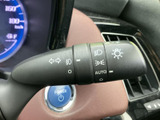 操作しやすい位置に配置されたウインカーレバー。スムーズな操作で安全な車線変更をサポートします。操作感も洗練されています。