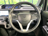 【ステアリングスイッチ】運転中、前方から目線をそらすことなく、オーディオ等の操作が可能な便利機能!安心&快適なドライブを演出してくれます♪